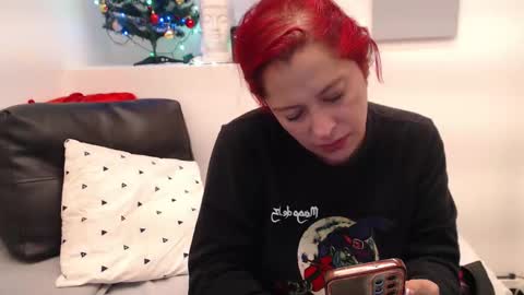 Eva Twiss online show from December 2025 01:41:02 PM