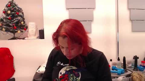 Eva Twiss online show from January 2026 12:07:02 PM