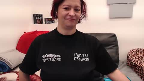 Snapshot of evatwiss chatting on June 2026 01:34:02 PM Eva Twiss online show from June 2026 01:34:02 PM