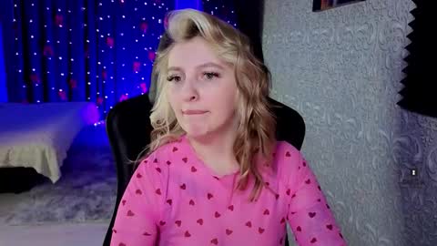 evavibe online show from February 2026 05:53:01 PM