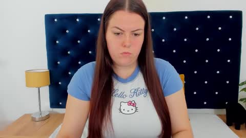 Snapshot of evawetdream chatting on October 2025 06:02:02 AM Eva online show from October 2025 06:02:02 AM