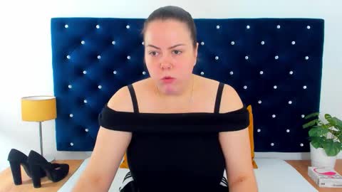 Snapshot of evawetdream chatting on November 2025 06:56:02 AM Eva online show from November 2025 06:56:02 AM