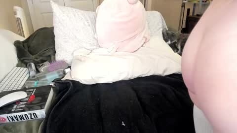 Snapshot of eve003300 chatting on December 2024 02:23:01 AM Goddess Eve online show from December 2024 02:23:01 AM