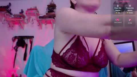 Snapshot of eve_blue77 chatting on November 2025 03:28:01 AM Eve Blue friends. IG eve blue77 TW EveBlue 1 OF eveblue7 online show from November 2025 03:28:01 AM