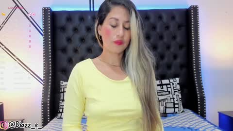 Snapshot of evelin_diaz_ chatting on January 2025 03:39:01 PM Evelin online show from January 2025 03:39:01 PM
