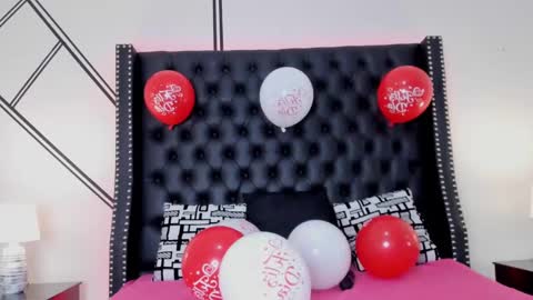 Snapshot of evelin_diaz_ chatting on February 2025 12:47:01 PM Evelin online show from February 2025 12:47:01 PM