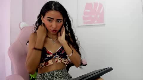 Evelin online show from February 2026 03:04:02 AM