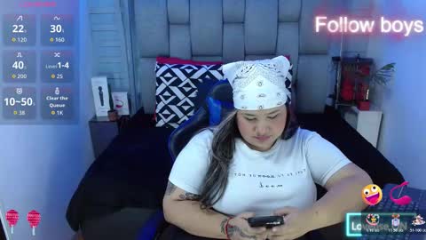 evelin zaens online show from November 2025 05:08:02 AM