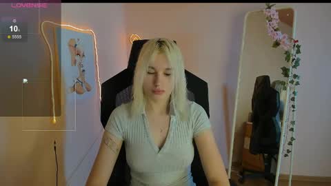 Evelina online show from May 2026 01:35:01 AM