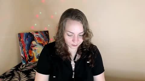 Snapshot of evelineli chatting on September 2025 05:37:01 PM Lydia online show from September 2025 05:37:01 PM