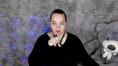 Snapshot of evelineli chatting on November 2025 07:13:02 PM Lydia online show from November 2025 07:13:02 PM