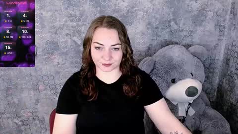 Snapshot of evelineli chatting on December 2025 01:16:02 PM Lydia online show from December 2025 01:16:02 PM