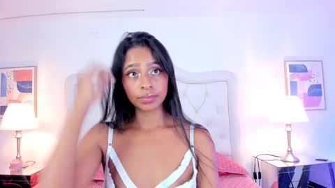 Snapshot of evelyn__ebony chatting on December 2024 03:58:01 AM evelyn ebony online show from December 2024 03:58:01 AM