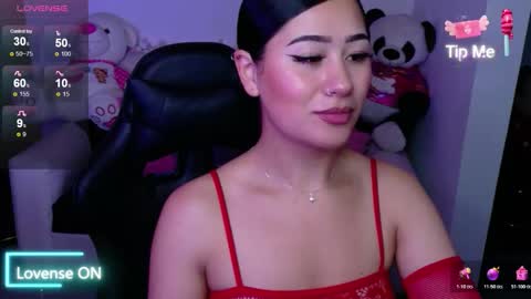 Evelyn online show from November 2025 10:48:01 AM