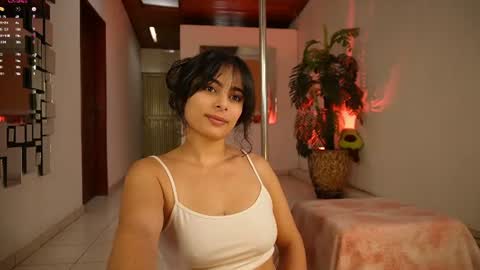 Snapshot of evelyn_evelyn chatting on July 2026 08:22:01 PM evelyn evelyn online show from July 2026 08:22:01 PM