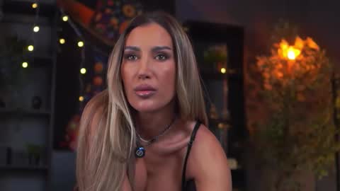 Evelyn online show from February 2026 07:12:01 PM