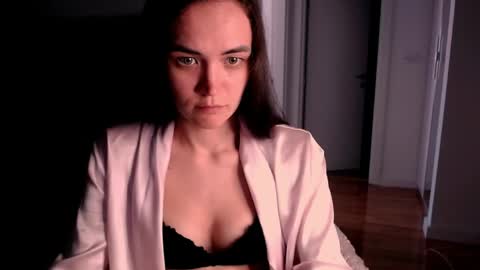 Snapshot of evelyn_gg chatting on April 2026 09:25:01 AM Evelyn online show from April 2026 09:25:01 AM