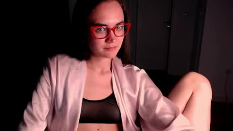 Snapshot of evelyn_gg chatting on May 2026 03:29:02 PM Evelyn online show from May 2026 03:29:02 PM