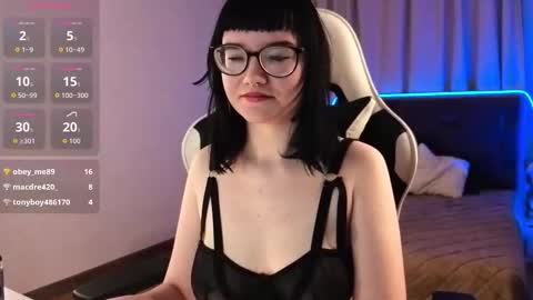 im Eve dont forget give my thumbs up online show from March 2026 11:25:01 AM