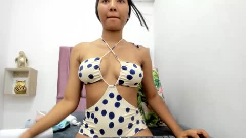 evelyn_morgan1 online show from October 2025 12:51:02 AM