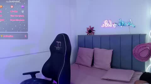 EVELYN online show from May 2026 07:56:01 PM