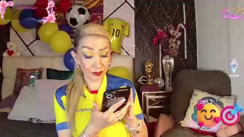 Snapshot of evelynagrey chatting on June 2026 09:14:01 AM EvelynaGrey online show from June 2026 09:14:01 AM