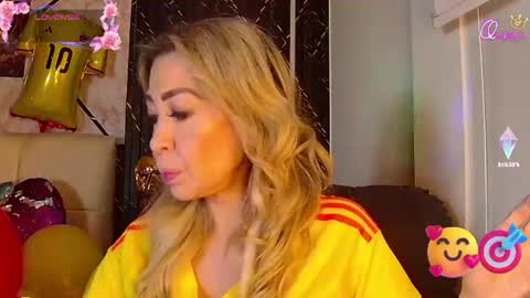 Snapshot of evelynagrey chatting on July 2026 09:15:01 AM EvelynaGrey online show from July 2026 09:15:01 AM