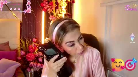 Snapshot of evelynagrey chatting on July 2026 03:06:02 PM EvelynaGrey online show from July 2026 03:06:02 PM