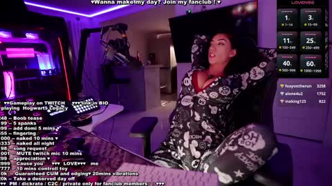 Evelyne online show from January 2025 01:27:01 AM