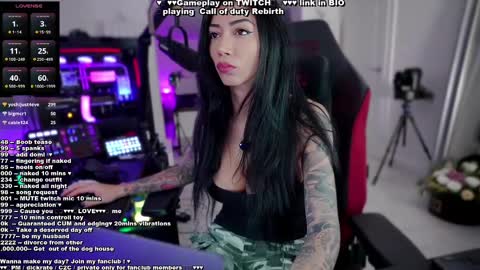 Evelyne online show from February 2025 09:59:01 PM