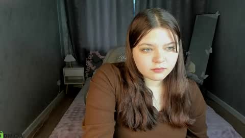 Snapshot of evelyne_loo chatting on May 2026 01:11:01 AM Evelyne Loo online show from May 2026 01:11:01 AM