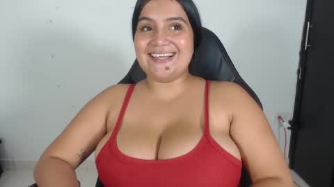 evelin 3 online show from February 2025 11:02:02 PM