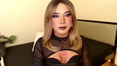 Snapshot of everlastingsweet69 chatting on December 2025 05:20:01 PM BEST OF BOTH WORLD online show from December 2025 05:20:01 PM