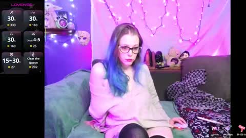 Evie online show from November 2025 05:30:02 AM