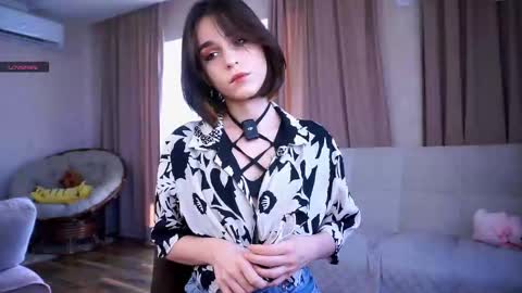 Anita online show from September 2025 07:21:02 AM