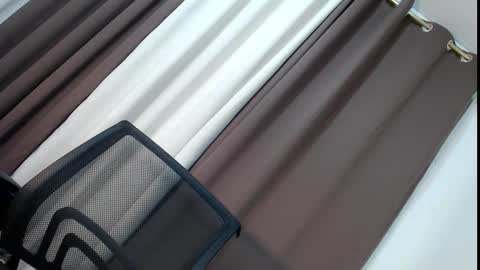 Snapshot of eves_candy chatting on December 2024 08:47:01 AM Chloe mae online show from December 2024 08:47:01 AM