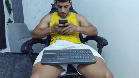 luis online show from October 2025 04:42:01 PM