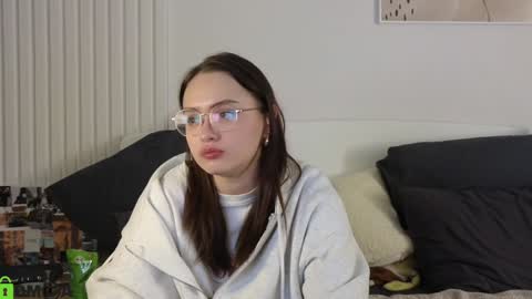 evi_woow online show from January 2025 07:31:01 PM