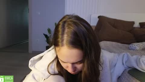 evi_woow online show from September 2025 12:34:01 AM