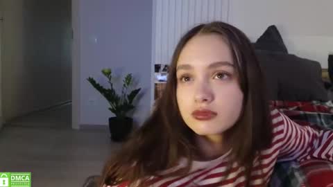 evi_woow online show from November 2025 09:24:02 PM