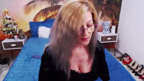 Snapshot of eviajoness chatting on January 2025 11:03:02 PM Evia online show from January 2025 11:03:02 PM