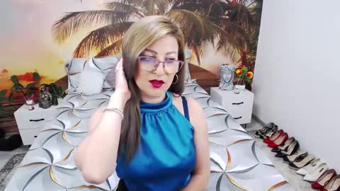 Snapshot of eviajoness chatting on February 2025 01:44:02 AM Evia online show from February 2025 01:44:02 AM