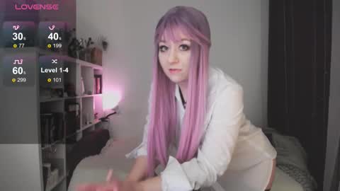 Snapshot of eviecuster chatting on October 2025 10:45:02 PM Im gonna be on in 2 hours online show from October 2025 10:45:02 PM