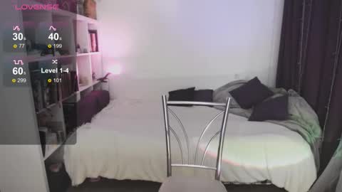 Snapshot of eviecuster chatting on November 2025 04:50:01 PM Im gonna be on in 2 hours online show from November 2025 04:50:01 PM