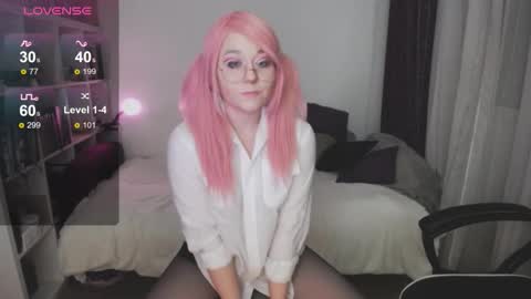 Snapshot of eviecuster chatting on December 2025 09:22:02 PM Im gonna be on in 2 hours online show from December 2025 09:22:02 PM