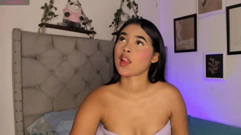 Ivi Alejandra  online show from February 2026 02:30:02 AM