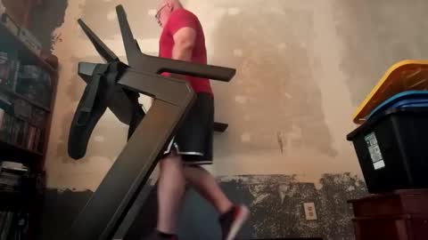 evil06942 online show from November 2025 11:37:01 PM