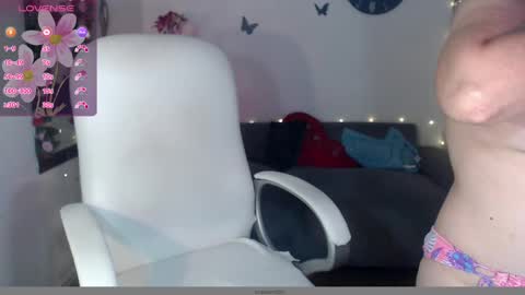 Snapshot of evil_stepmothers chatting on February 2025 07:08:02 PM Pamela online show from February 2025 07:08:02 PM