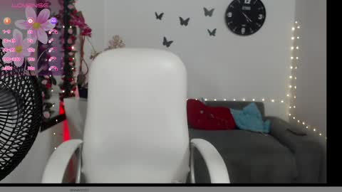 Snapshot of evil_stepmothers chatting on March 2025 06:12:01 PM Pamela online show from March 2025 06:12:01 PM