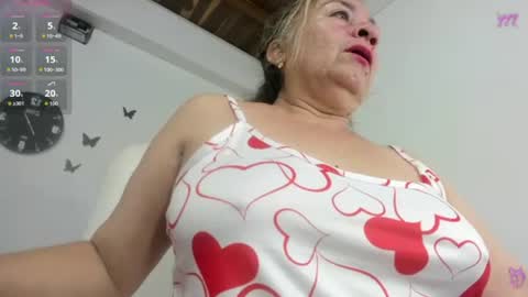 Snapshot of evil_stepmothers chatting on June 2026 06:40:01 PM Pamela online show from June 2026 06:40:01 PM